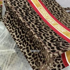 디올북토트백라지