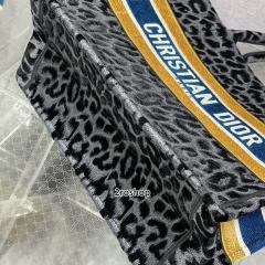 디올북토트백미듐