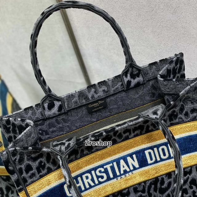 디올북토트백미듐