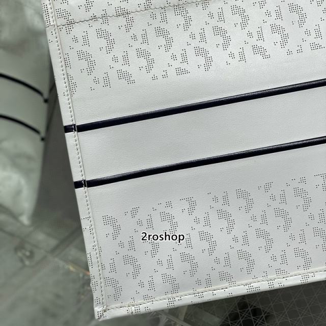 디올북토트백미듐