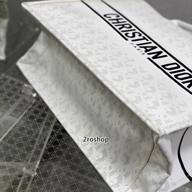 디올북토트백미듐