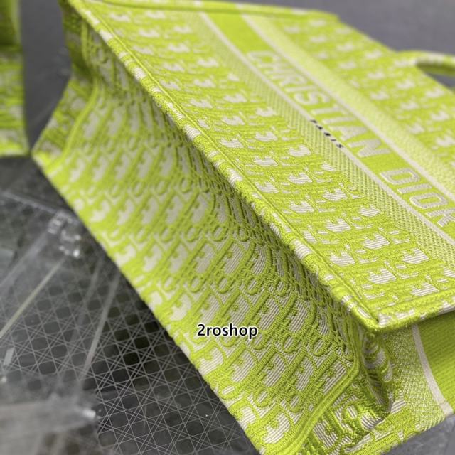 디올북토트백미듐