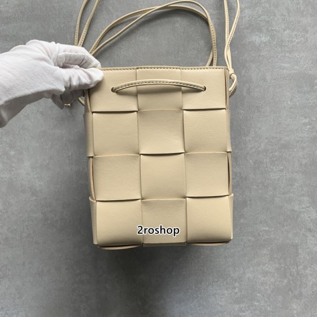 보테가베네타버킷백