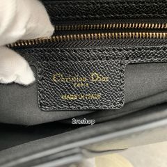 디올새들백미듐