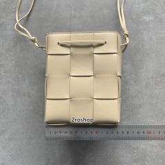 보테가베네타버킷백