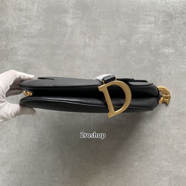 디올새들백미듐