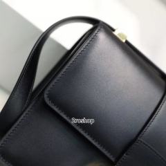 디올카로백미듐블랙