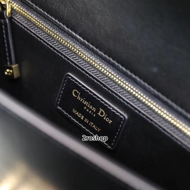 디올카로백미듐블랙