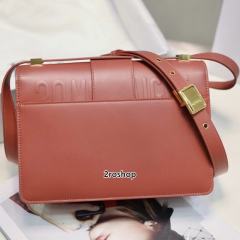 디올카로백미듐레드