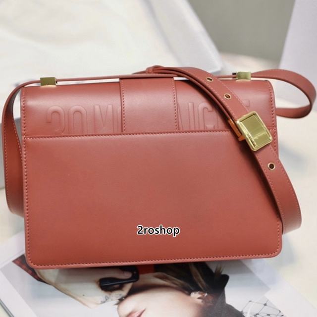 디올카로백미듐레드