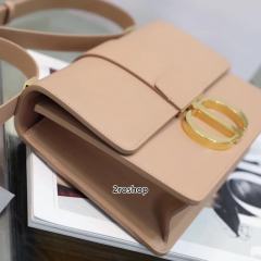 디올카로백미듐베이지