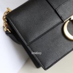 디올카로백미듐블랙체인