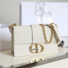 디올카로백미듐화이트체인