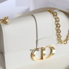 디올카로백미듐화이트체인