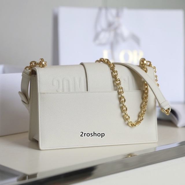 디올카로백미듐화이트체인