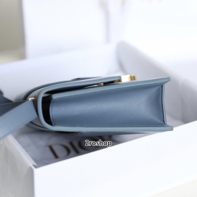 디올카로백미듐블루