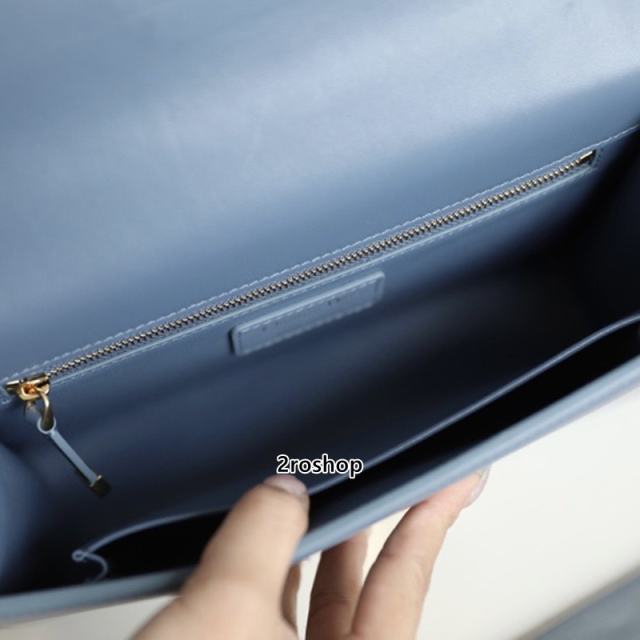 디올카로백미듐블루