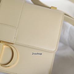 디올카로백미듐베이지