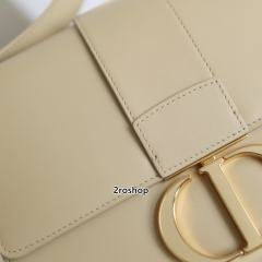 디올카로백미듐베이지