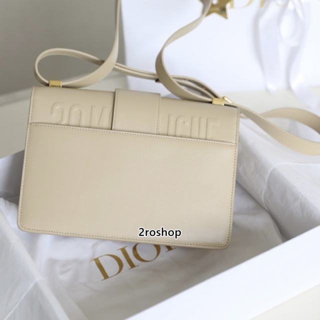 디올카로백미듐베이지