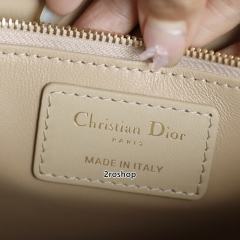 디올카로백미듐베이지