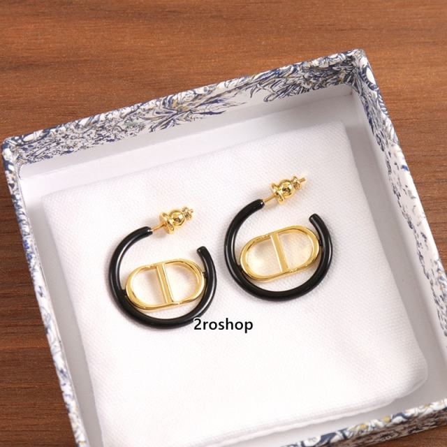 DIOR 피어싱