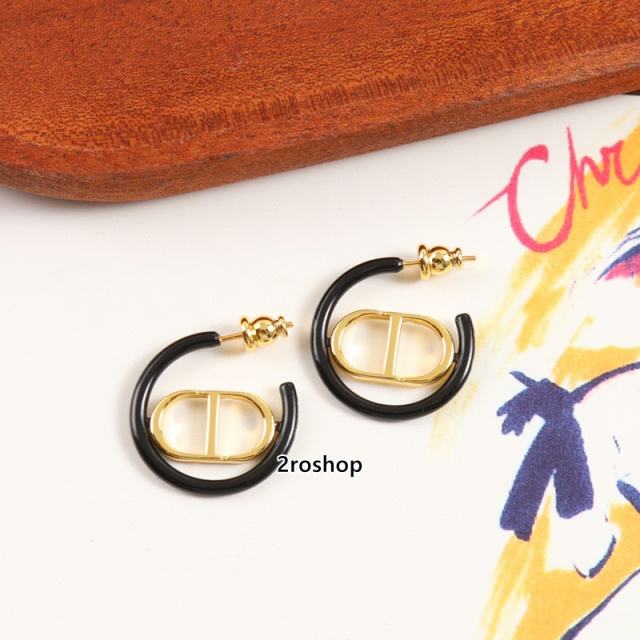 DIOR 피어싱