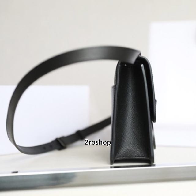 디올카로백미듐블랙