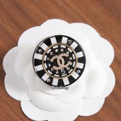 CHANEL 브로치
