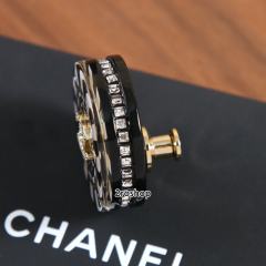 CHANEL 브로치