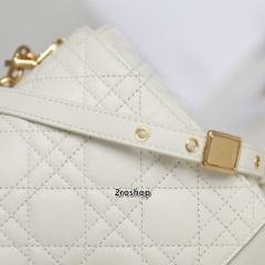 디올카로백미듐화이트