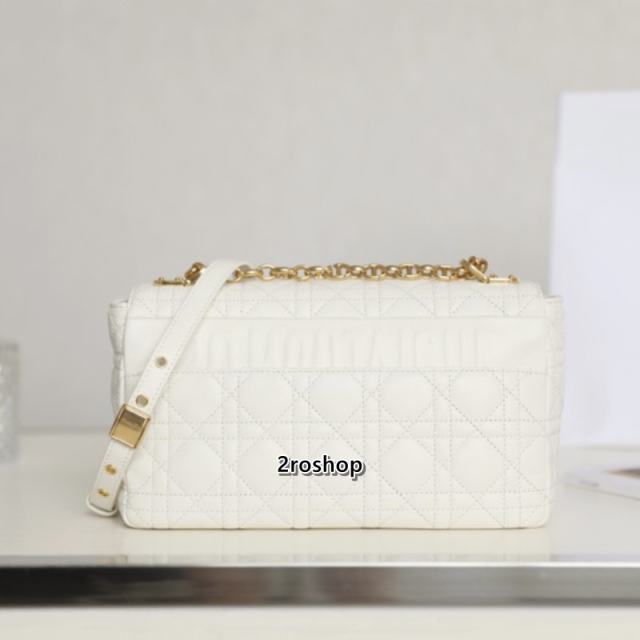 디올카로백미듐화이트