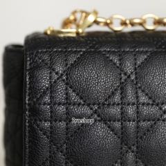 디올카로백미듐블랙