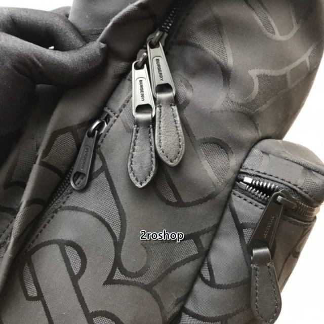 버버리백팩블랙