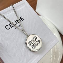 CELINE 피어싱
