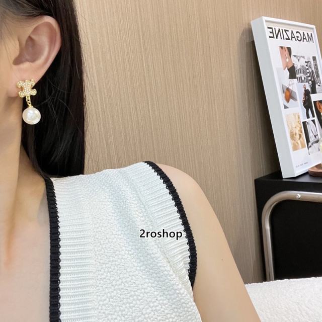 CELINE 피어싱