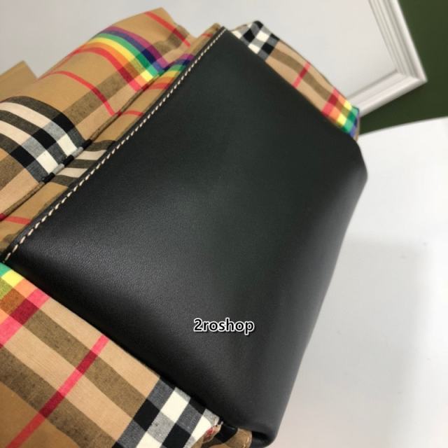 버버리백팩미듐레인보우체크