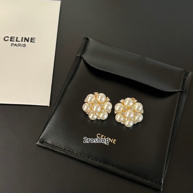 CELINE 피어싱