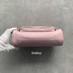 프라다크로스백