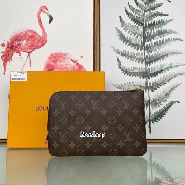 루이비통포쉐트클러치