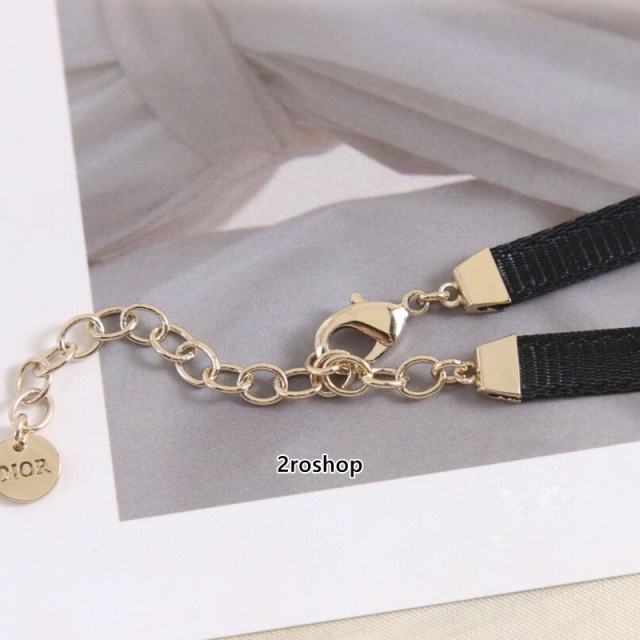DIOR 목걸이