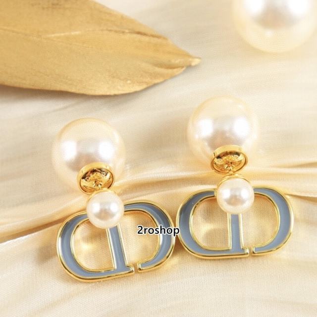 DIOR 피어싱