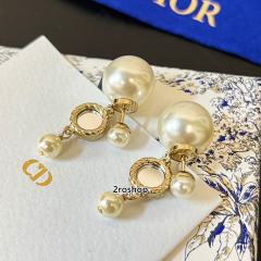 DIOR 피어싱
