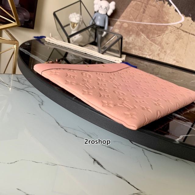 루이비통데일리파우치