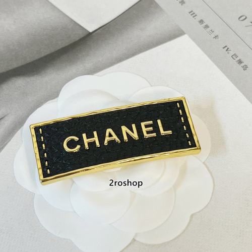 CHANEL 브로치