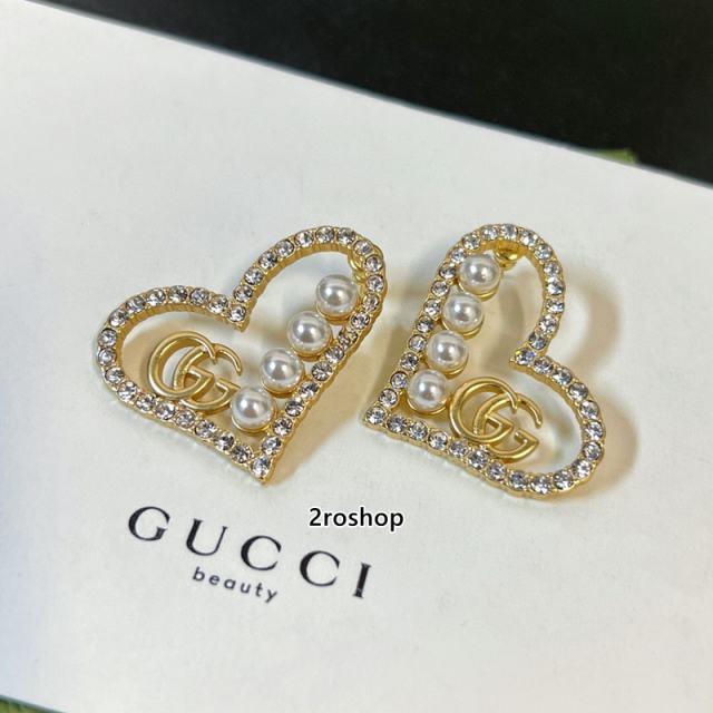 GUCCI 피어싱