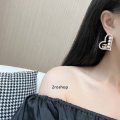 GUCCI 피어싱