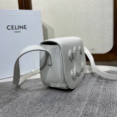 셀린느폴코백 (CUIR트리오페)