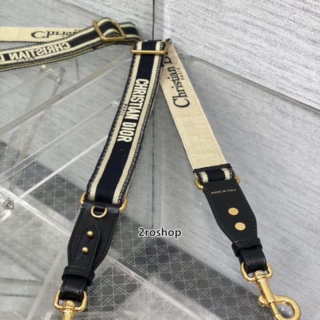 디올자수스트랩블랙