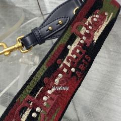 디올자수스트랩오블리크메달레드